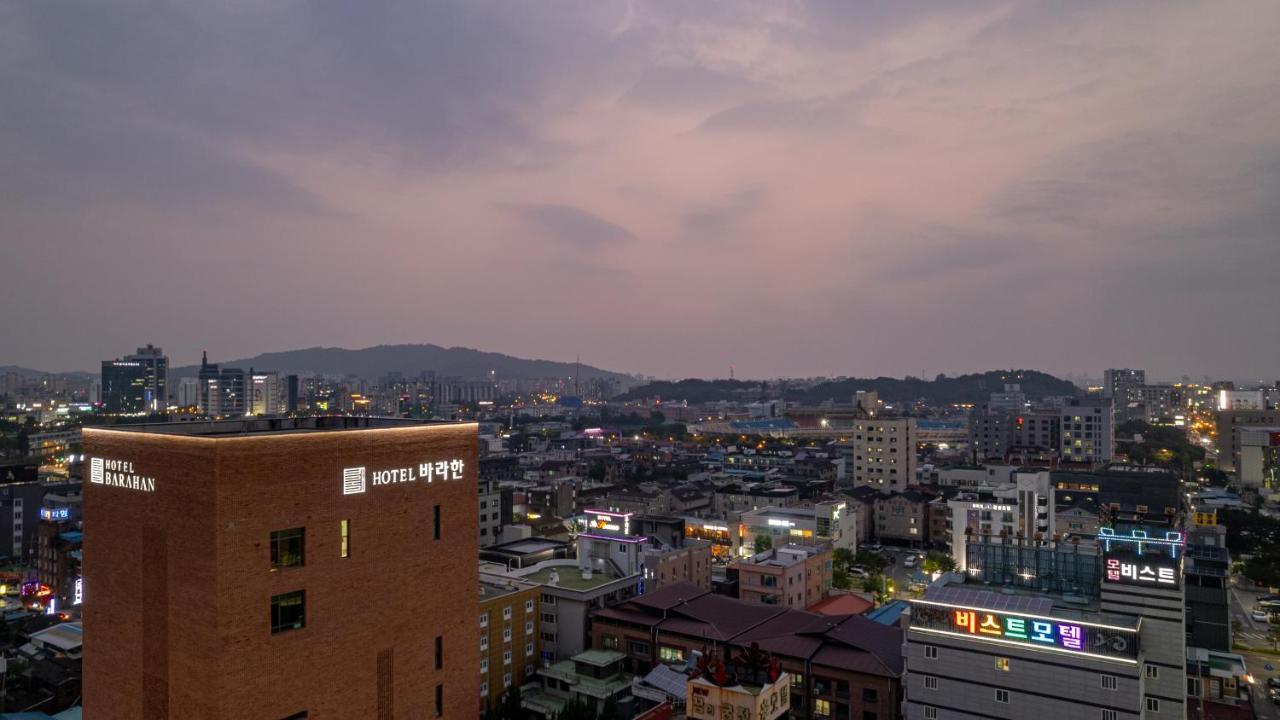 Hotel Barahan Jeonju Exterior foto